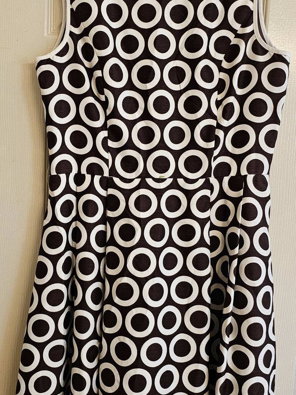 Sleeveless Brown and White Circle-Print Dress